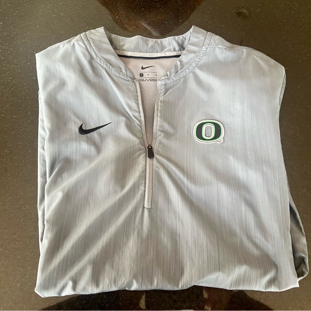 Men’s Nike Oregon windshirt pullover